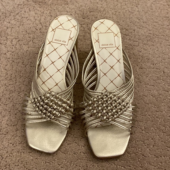 Dolce Vita Gold Slides Size 8 1/2 - Picture 2 of 7
